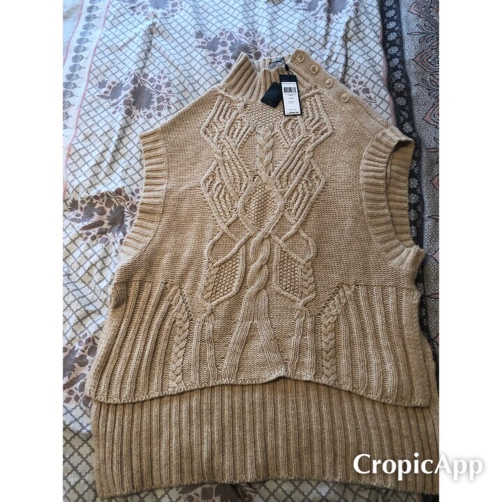 BCBGMAXARIA sleeveless sweater - Picture 1 of 5